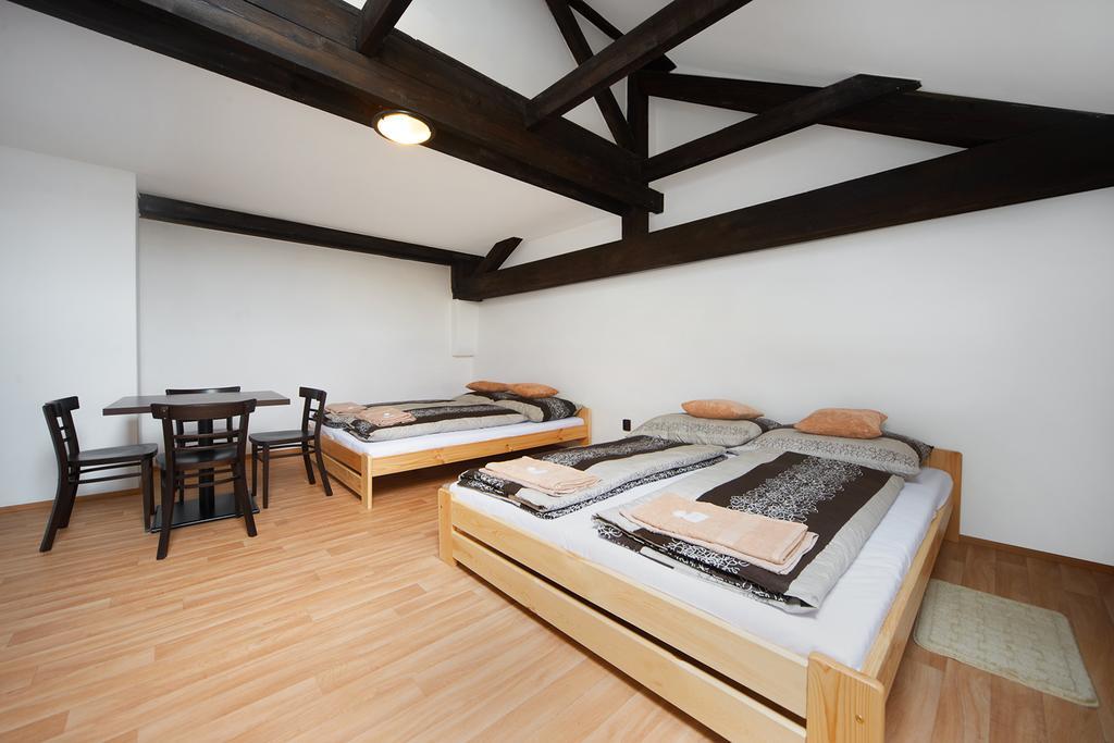 Usedlost Kotlarka Hotel Praag Kamer foto