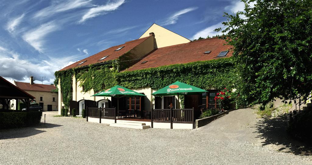 Usedlost Kotlarka Hotel Praag Buitenkant foto